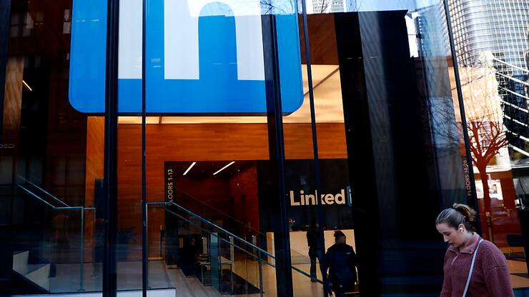 L'association de défense des internautes la Quadrature du Net avait déposé en 2018 cinq plaintes collectives contre LinkedIn (Microsoft) mais aussi Google, Apple, Facebook et Amazon. (archive)