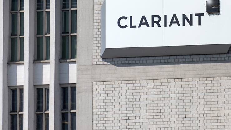 En 2025, Clariant s'attend à ce que le chiffre d'affaires progresse de 3% à 5% en monnaies locales et la marge Ebitda grimpe entre 17% et 18%, portées par l'acquisition de Lucas Meyer Cosmetics et les investissements réalisés en Chine.
