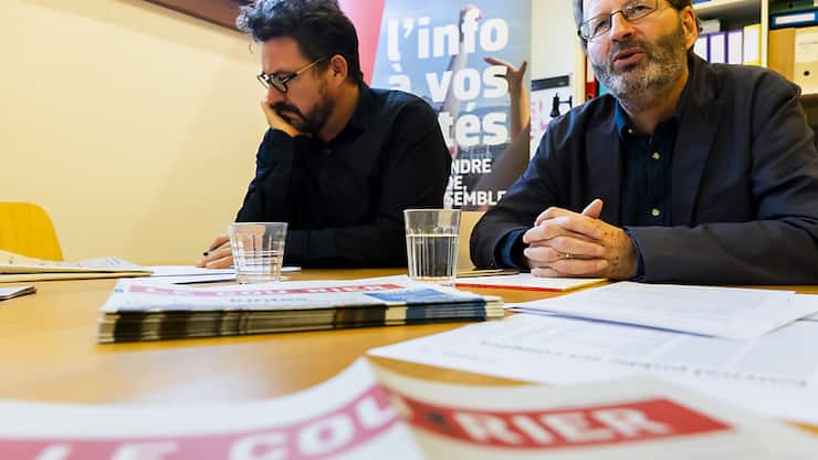 Julien Rey, le directeur administratif du Courrier, et Philipe Bach, le rédacteur en chef du journal, sont inquiets pour l'avenir de la presse régionale écrite.