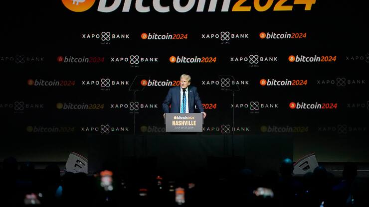 Depuis la victoire de Donald Trump le 5 novembre, la valeur du bitcoin a gonflé d'environ 30%. Après avoir dépassé son record de mars dernier, la devise numérique s'est hissée au-dessus des 80'000 dollars dimanche. (archives)