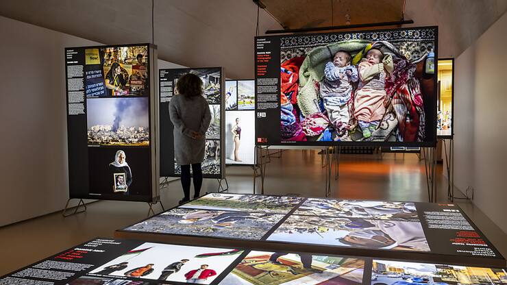 Les expositions Swiss Press Photo et World Press Photo présentent quelque 300 photographies, dont les tirages du photographe suisse de l'année 2023 Dominic Nahr.