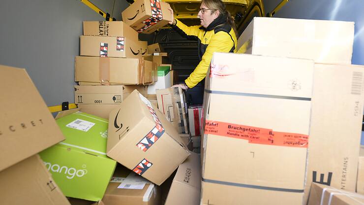 Le jour record a été le 3 décembre, avec environ 1,3 million de colis traités, "un chiffre jamais atteint auparavant en une seule journée". (archives)