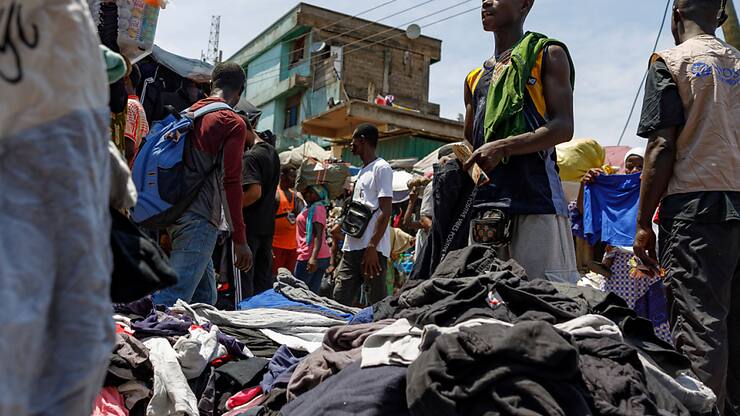 Le marché de Kantamanto à Accra est le plus grand site de commerce de vêtements de seconde main du Ghana (Archives).