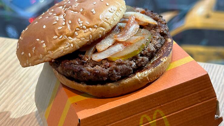 Avant McDonald's, Ford, Jack Daniel's et les supermarchés Walmart avaient annoncé réduire drastiquement leurs programmes pour la diversité face au lobbying "anti-woke". (archives)