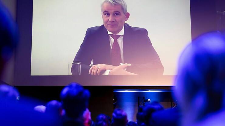 Intervenant jeudi devant les éditeurs alémaniques, le conseiller fédéral Beat Jans a souligné l'importance du travail des médias pour contrer le déferlement de "fake news", en particulier sur les réseaux sociaux.