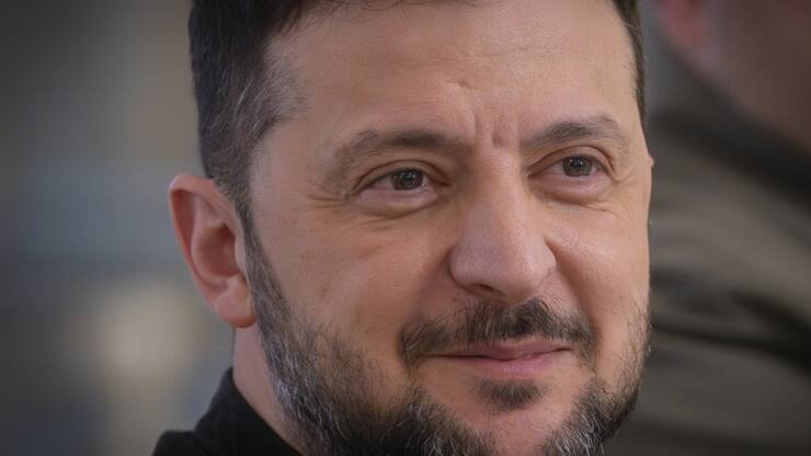 Alors que le président ukrainien Volodymyr Zelenskyy sera au WEF de Dasvos la semaine prochaine, la guerre se poursuit dans son pays.