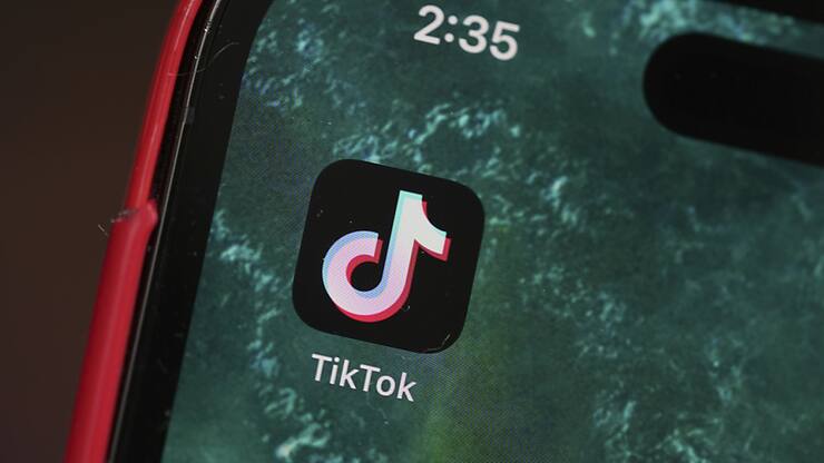 Donald Trump a signé lundi un décret ordonnant à son gouvernement de suspendre pour 75 jours l'application de la loi interdisant l'application TikTok (archives).