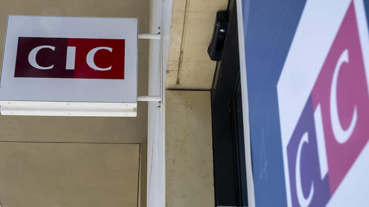 Banque Crédit Industriel et Commercial (Suisse) vise une croissance des activités de crédits et dépôts et entend renforcer ses fonds propres comme "levier de croissance" pour les entrepreneurs. "Notre actionnaire, Crédit Mutuel Alliance Fédérale, a injecté 300 millions de francs dans la banque."