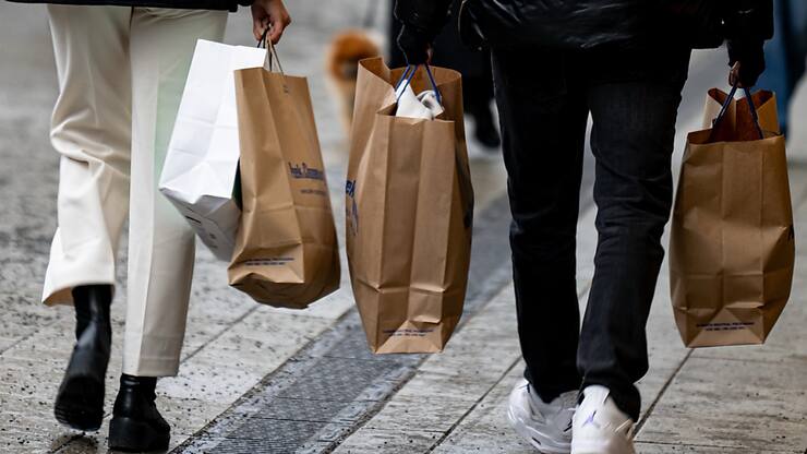 "Les faibles espoirs d'une reprise prudente" qui étaient perceptibles il y a un mois "ont été immédiatement anéantis", explique Rolf Bürkl, expert au GfK.