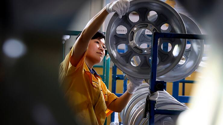 Longtemps moteur de la croissance mondiale, l'économie chinoise livre des signaux d'essoufflement à l'orée de l'année  du serpent de bois. (archive)