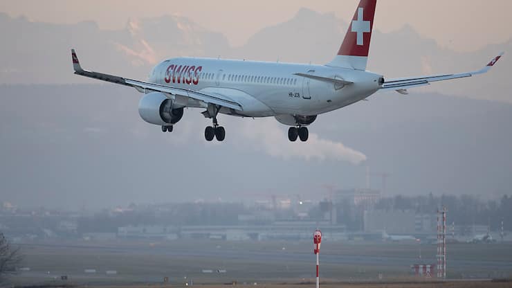 La forte hausse des volumes ces dernières années a pénalisé la qualité, Swiss n'ayant été à l'heure que pour 65% des vols, au lieu des 70% visés. (archives)