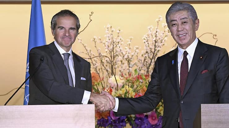 Rafael Grossi a rencontré le ministre des affaires étrangères japonais Takeshi Iwaya.