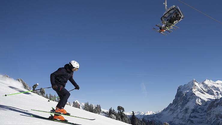 Ce nouveau forfait de ski sera valable dès la saison 2025/2026 sur grands domaines en Suisse (photo prétexte).