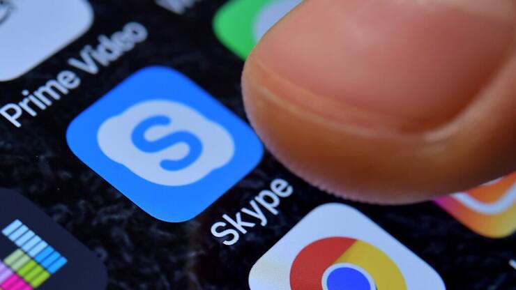 Pionnier des appels par internet au début des années 2000, Skype est aujourd'hui dépassé par la généralisation de cette technologie et l'émergence d'autres services tels Zoom (image d'illustration).