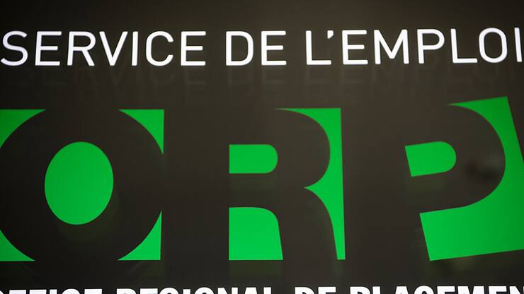 En février, le nombre de chômeurs a diminué de 327 personnes (-0,2%) en Suisse, par rapport au mois précédent pour atteindre 135'446 personnes (archives).