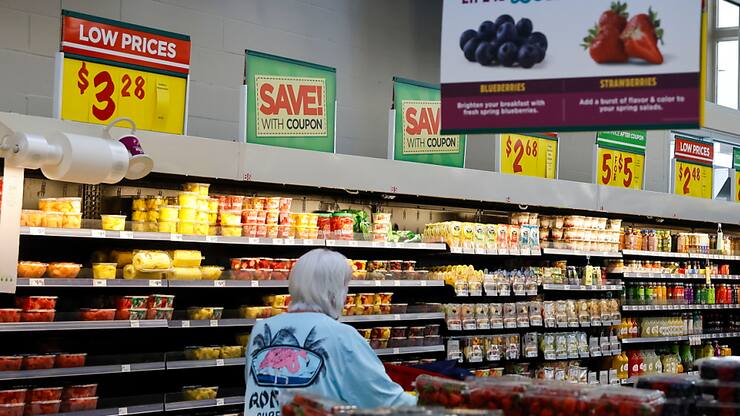 Sur un mois, l'indice des prix à la consommation a augmenté de 0,2%, contre 0,5% en janvier, selon le département américain du Travail. (archive)