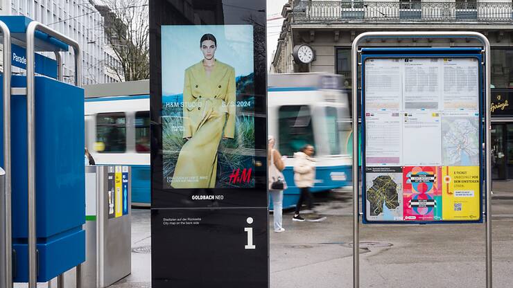 La publicité commerciale pourrait disparaître à l'avenir du paysage urbain zurichois (Photo d'illustration).