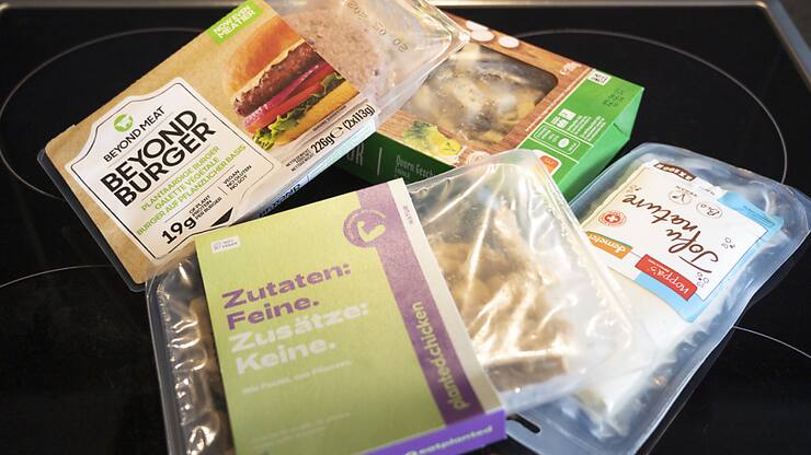 Les aliments à base de soja comme le tofu, les desserts ou les steaks végétaux ne devraient pas être servis dans la restauration collective, estime une autorité sanitaire française: ils contiennent trop d'isoflavones. (image prétexte)