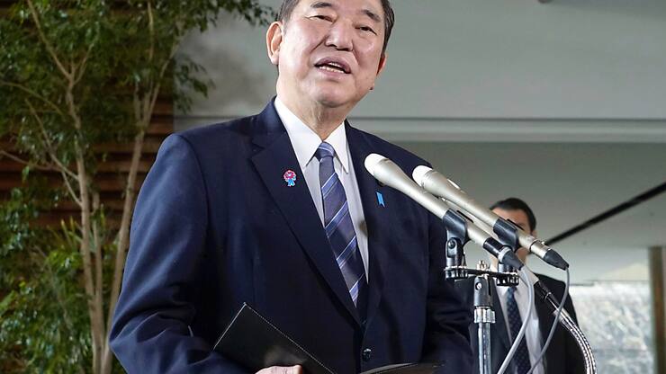 Le Premier ministre japonais Shigeru Ishiba promet des mesures après l'annonce par Trump de 25% de droits de douane supplémentaires sur les voitures (archives).