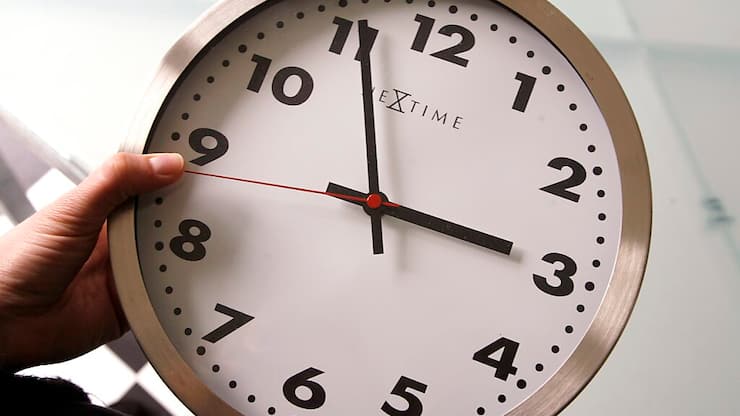 L'heure d'été sera de retour dimanche: il faudra avancer les montres d'une heure à 02h00 (image d'illustration).