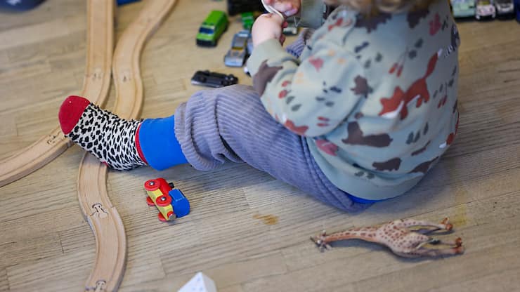 Une nouvelle allocation de garde pour enfants devrait voir le jour en Suisse (image d'illustration).