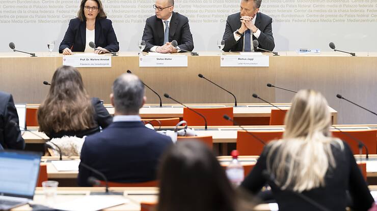 Lors de sa conférence annuelle, la Finma a réitéré le besoin d'être mieux dotée pour pouvoir intervenir en amont des crises.