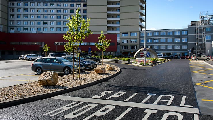 D'ampleur, le projet prévoit notamment la construction d'un nouvel hôpital de soins aigus, en remplacement du site principal actuel de l'Hôpital fribourgeois (HFR) à Villars-sur-Glâne (archives).