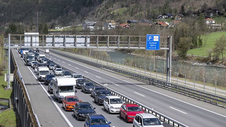 L'expérience montre qu'à Pâques le trafic commence à s'intensifier dès le début d'après-midi du mercredi précédant les jours fériés, soit cette année le 16 avril (archives).