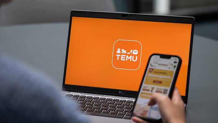 Diverses formulations qui exerçaient une pression temporelle ou émotionnelle sur les clients ont été supprimées ou remplacées (archives).