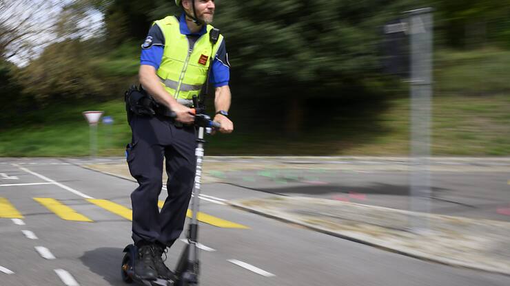 L:a police valaisanne a mis la main et séquestré deux trottinettes pouvant dépasser les 100 km/h (Photo prétexte).