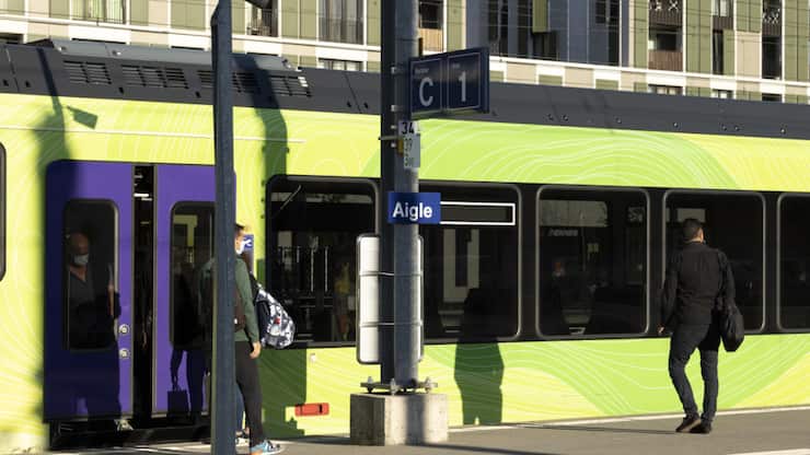 Grâce à la sécurisation de la ligne AOMC entre Monthey et Collombey-Muraz, il deviendrait alors possible de créer des correspondances à la demi-heure à partir d'Aigle (photo d'archives).