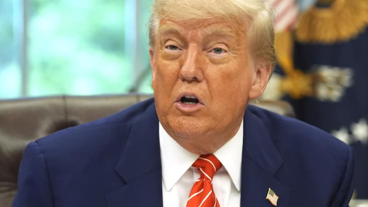 Le président Trump a vanté depuis la Maison Blanche un accord "historique" avec la Grande-Bretagne.