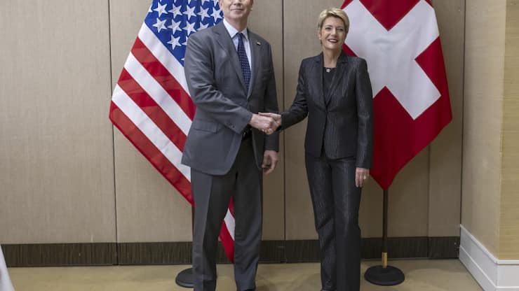 Le secrétaire américain au Trésor Scott Bessent veut aller encore plus rapidement que la Suisse dans les discussions sur les questions commerciales.