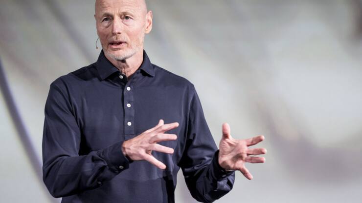 Dans sa présentation, le directeur général Marc Walder s'est dit "lucidement inquiet" pour l'avenir des médias, mais il a souligné que la diversification de Ringier lui donne des bases bien plus solides qu'à d'autres éditeurs.