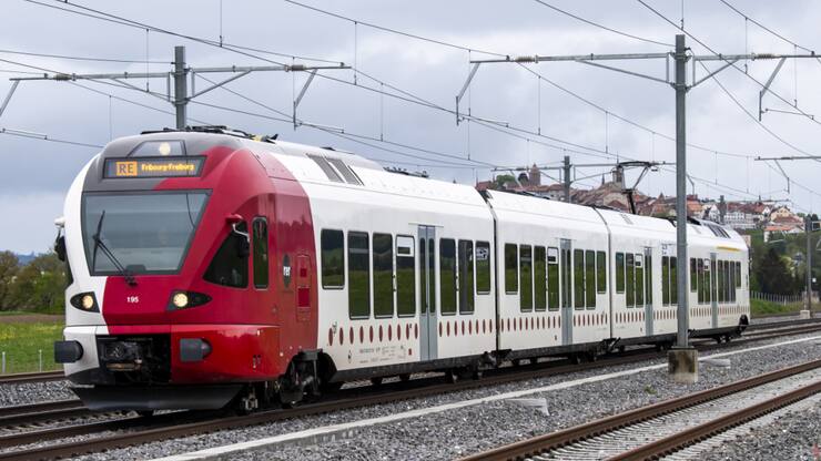 Pour célébrer leur anniversaire, les Transports publics fribourgeois (TPF) reviennent sur les origines de la compagnie, avec une histoire initiée en 1868 entre Bulle et Romont (archives).