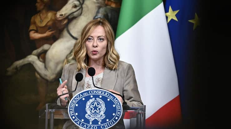 Moody's a relevé vendredi la note de l'Italie, de stable à positive.