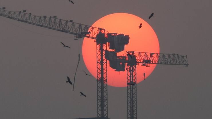 Il y a plus d'un an, la Commission recommandait une baisse de 90% des émissions de CO2 en 2040 par rapport à 1990, depuis, elle n'a jamais osé mettre formellement la proposition sur la table. (archive)