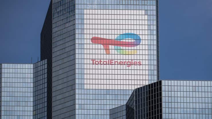 Les ONG pointent des "publicités mensongères" qui ne reflètent pas "de façon sincère la réalité des activités de TotalEnergies (archives).