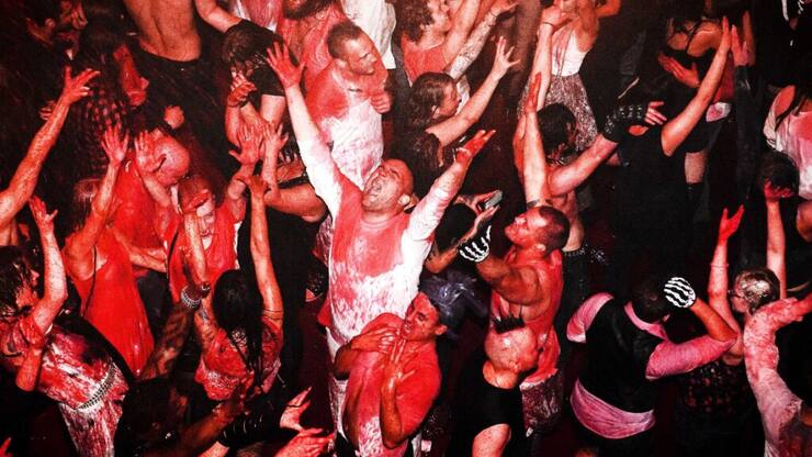 De Soulce, dans le Jura, le millier de ravers s'est dirigé en convoi vers Malleray, à une vingtaine de kilomètres de là (Photo prétexte).