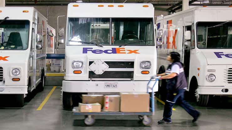 L'action Fedex chutait de 5,25% dans les échanges électroniques après la fermeture de la Bourse de New York, à cause de ses prévisions pour l'exercice en cours.