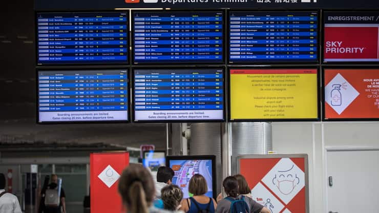 En raison de la grève, un quart des vols au départ ou à l'arrivée des grands aéroports parisiens seront annulés jeudi (image d'illustration).