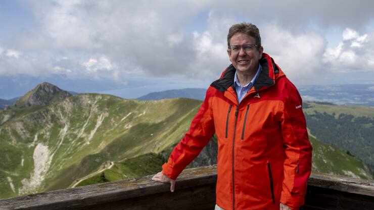 Les énergies renouvelables - installations hydroélectriques, installations solaires alpines et éoliennes - progressent "trop lentement" aux yeux d'Albert Rösti.