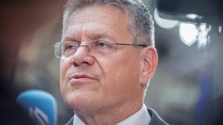 "Nous négocions d'abord, mais nous nous préparons en même temps", a assuré le commissaire européen Maros Sefcovic.