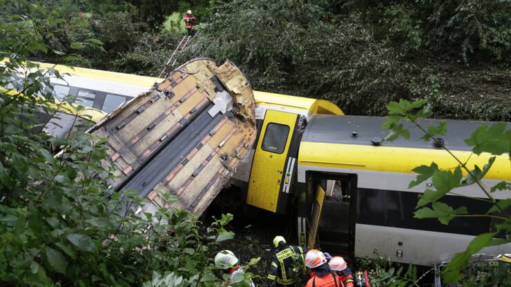 Le déraillement dans le Baden-Württemberg a fait au moins trois morts et plusieurs blessés.