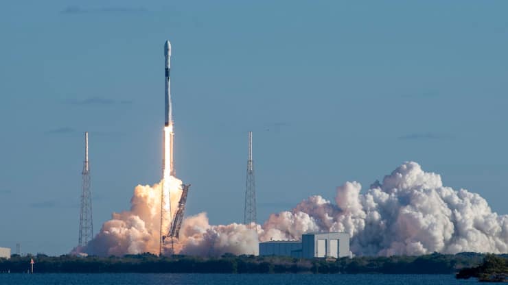 Les lancements de fusée du secteur privé américain, comme SpaceX à l'image, seront facilités par l'administation Trump.