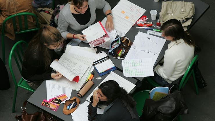 Deux tiers des diplômés des hautes écoles changent d'emploi
dans les cinq ans après les études (archives).