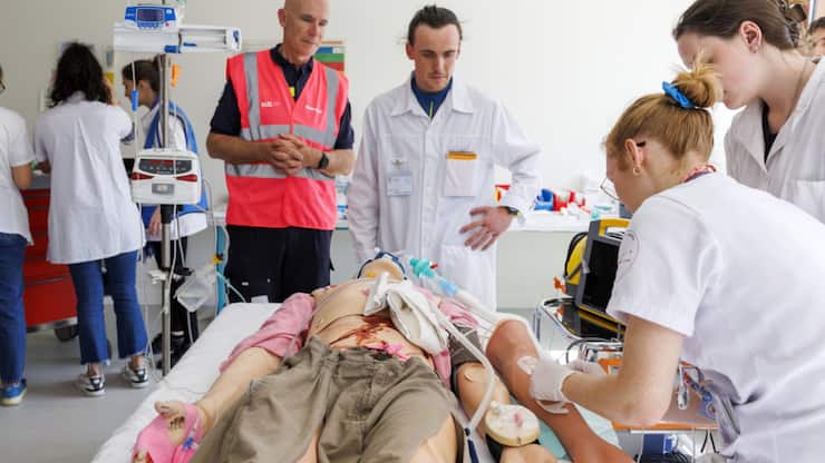 Un renforcement de la formation professionnelle supérieure a pour but de pallier la pénurie de main-d'oeuvre qualifiée (illustration).