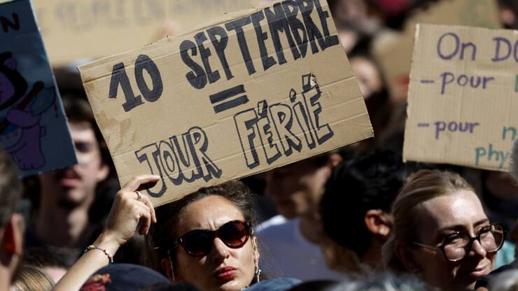 Les actions de blocage annoncées pour mercredi sont restées relativement limitées en matinée.