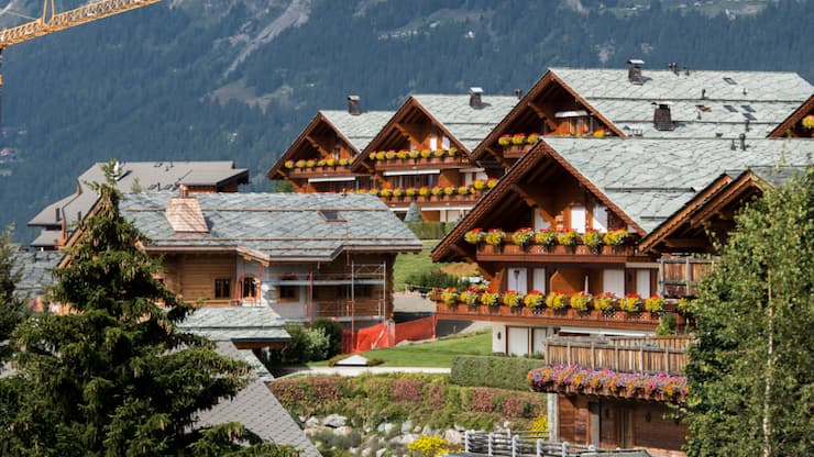 Le conseil communal de Crans-Montana a décidé de créer une zone réservée pour sa zone à bâtir, et ce pour une durée de 5 ans (photo d'illustration).