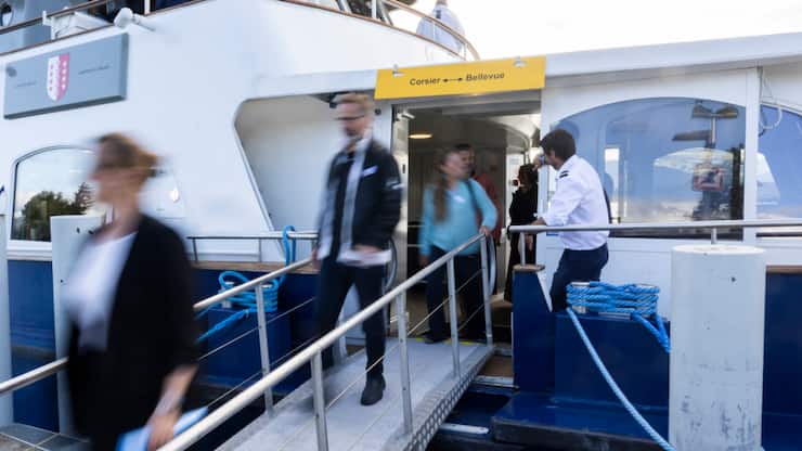 La Voie Bleue, première ligne lacustre à Genève reliant Bellevue et Corsier, a été inaugurée lundi matin.